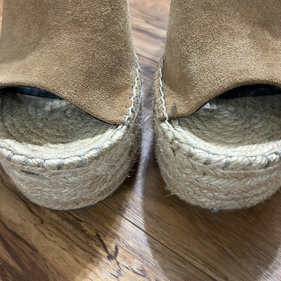 Dolce Vita Suede Platform Wedge Sandals - Picture 2 of 11